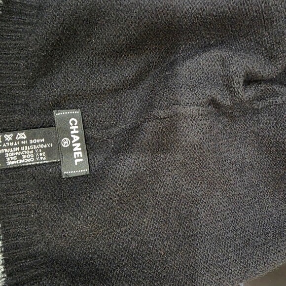 Chanel Black Wool Beanie Hat Italy, worn few times main image 6